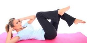 Exercițiu pentru pierderea în greutate a abdomenului și a laturilor